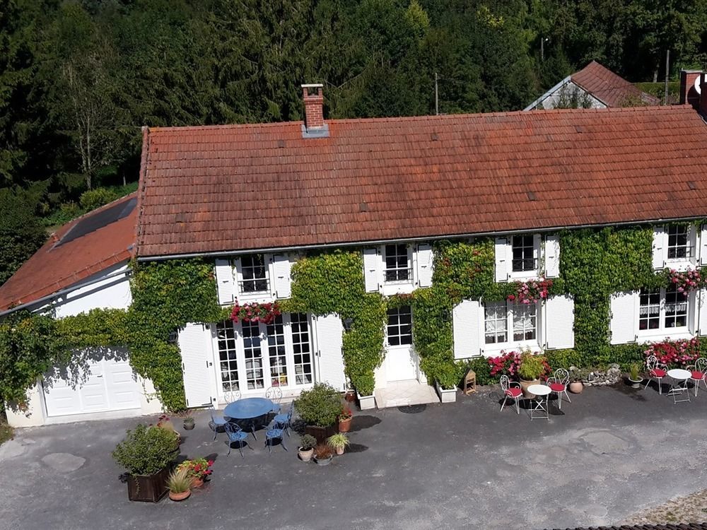 Au Pre Du Moulin Bed and Breakfast Clamanges Eksteriør billede